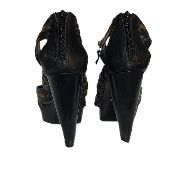 Pour la Victoire Zipper Sandals - Picture 3 of 4